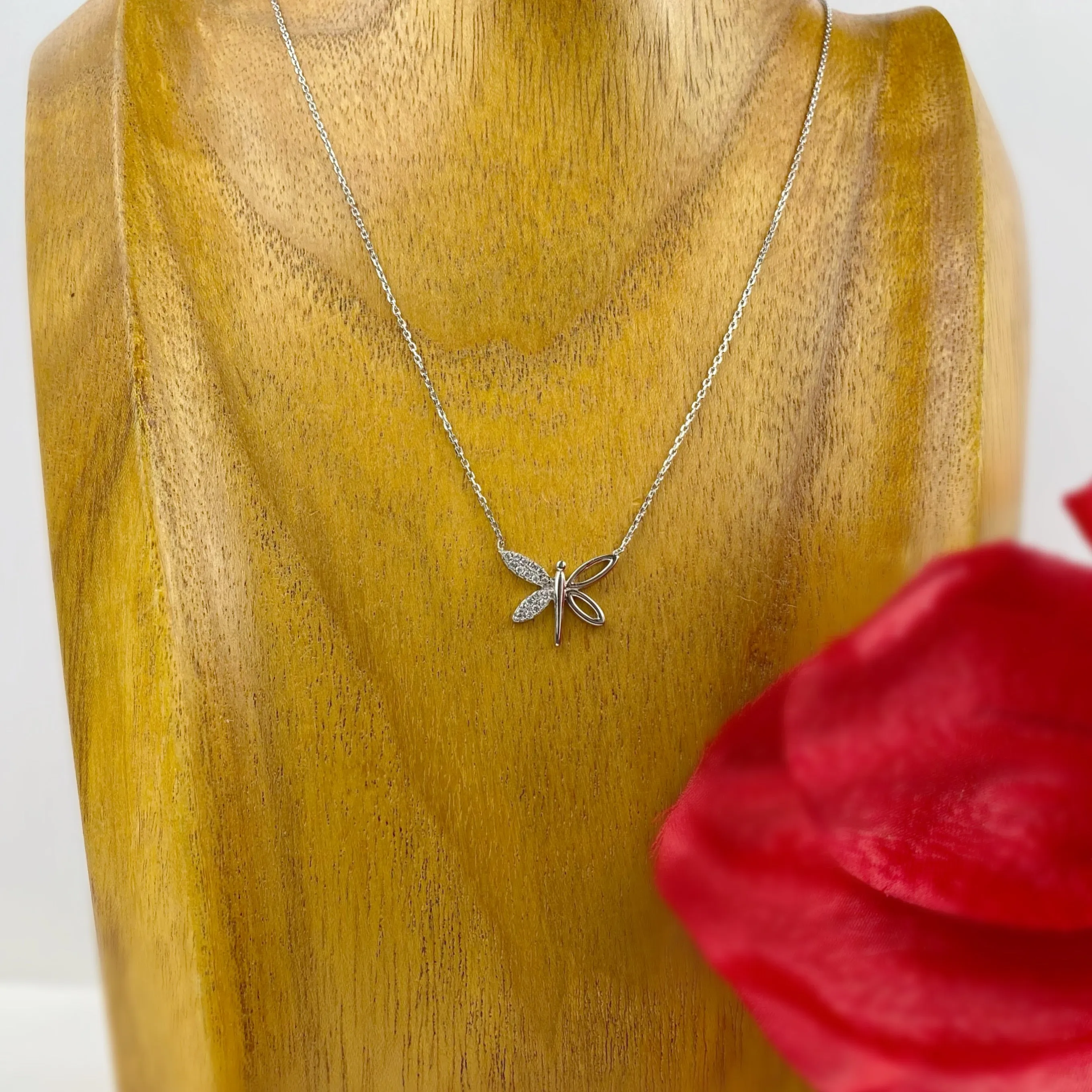 Dragonfly Sparkle Necklace - VNKL308