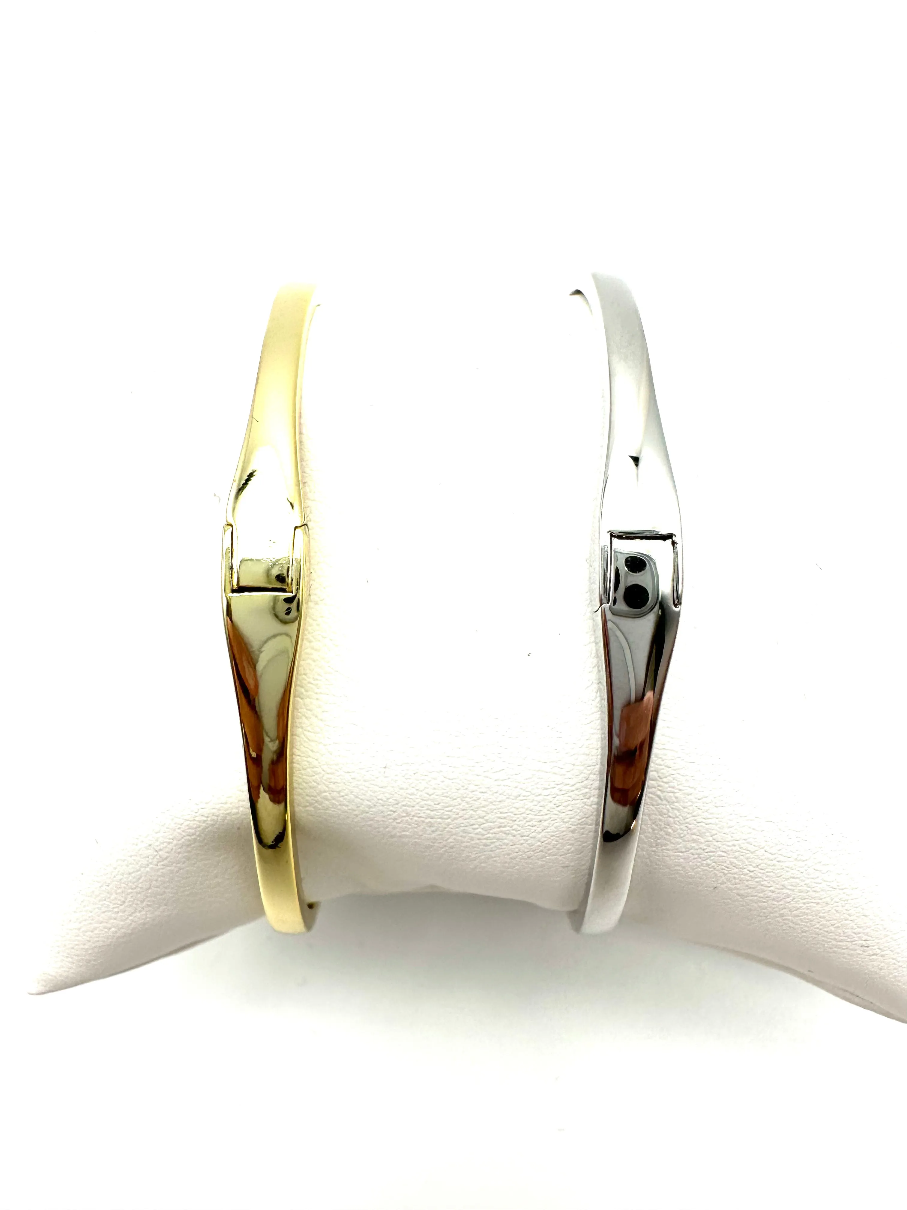 Exquisite Bangle Bracelet