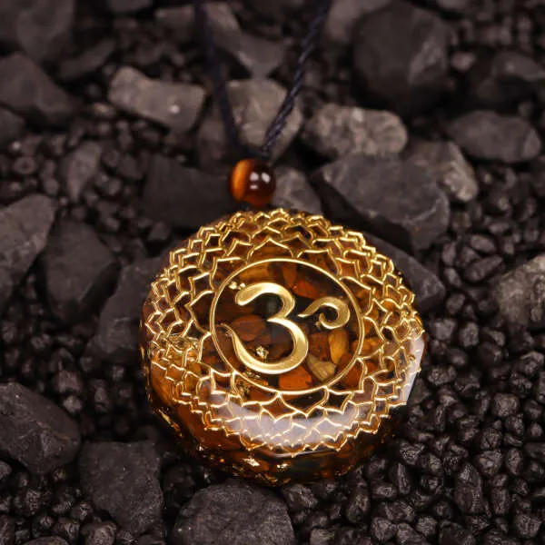 Nadia - Reiki necklace with pendant