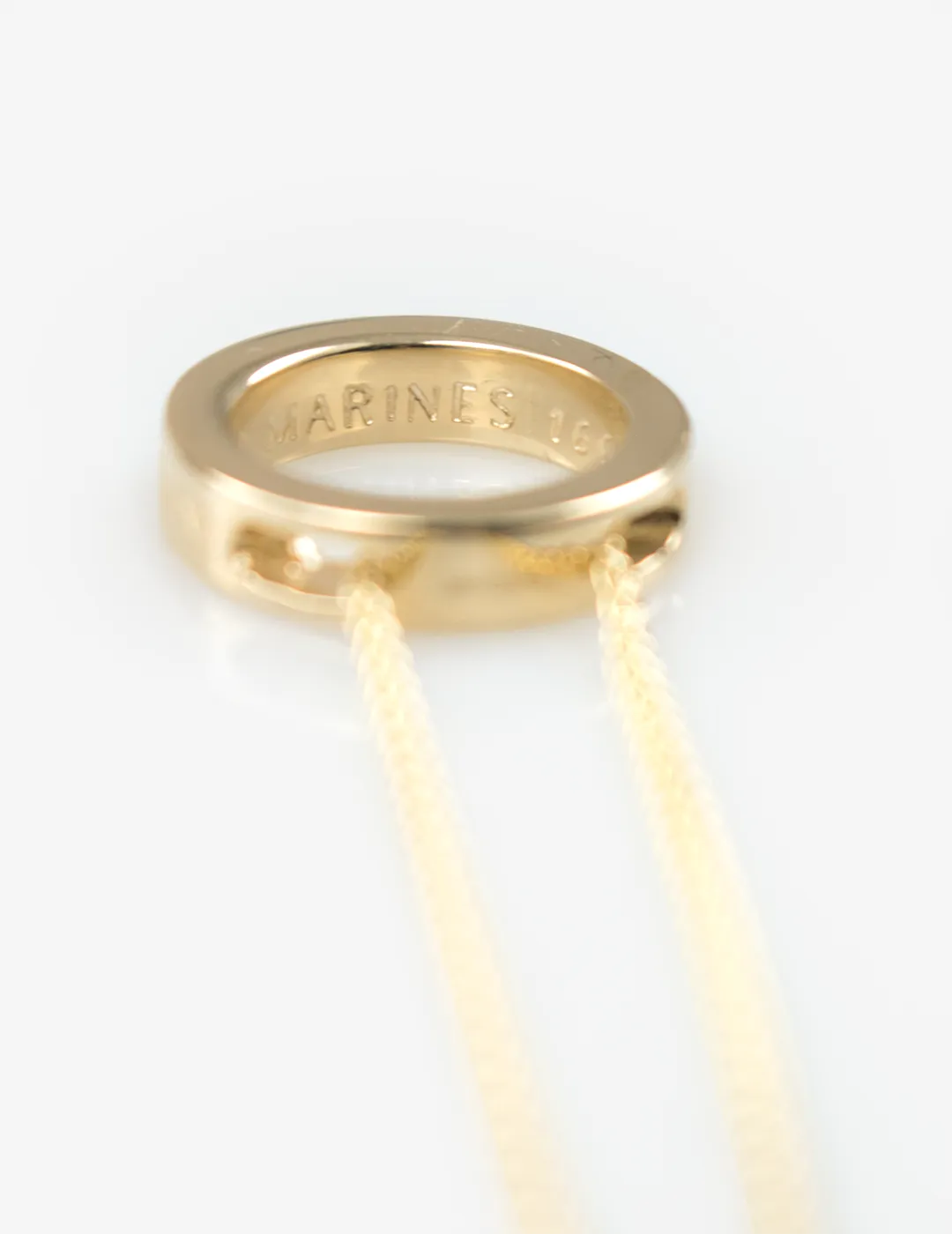 Royal Marines 9ct Yellow Gold Circle Pendant & Chain
